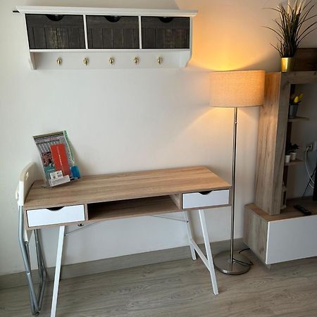 Apartamento Totalmente Reformado Con Piscina Y Jardines Al Lado De La Playa De La Carihuela Torremolinos Extérieur photo