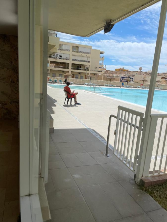 Apartamento Totalmente Reformado Con Piscina Y Jardines Al Lado De La Playa De La Carihuela Torremolinos Extérieur photo