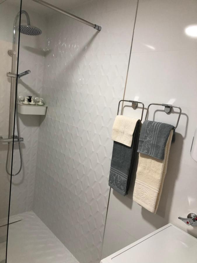 Apartamento Totalmente Reformado Con Piscina Y Jardines Al Lado De La Playa De La Carihuela Torremolinos Extérieur photo