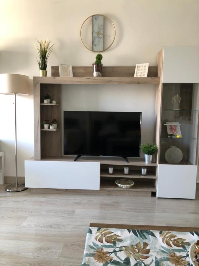 Apartamento Totalmente Reformado Con Piscina Y Jardines Al Lado De La Playa De La Carihuela Torremolinos Extérieur photo